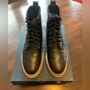 Cole Haan Men's American Classic Plain Toe Boot WP Black/Ivory Size 8